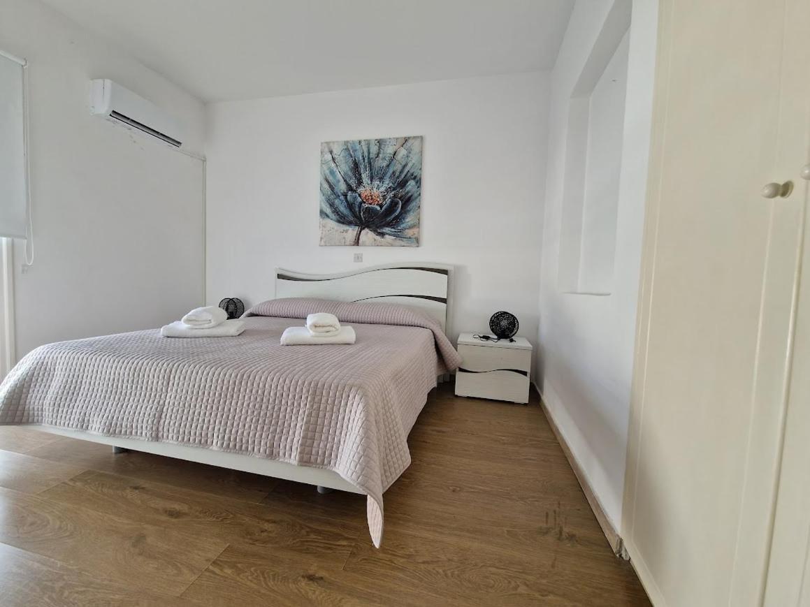3 Bedroom Apartment, Natalia Centre, By Imh Europe Travel & Tours * Paphos