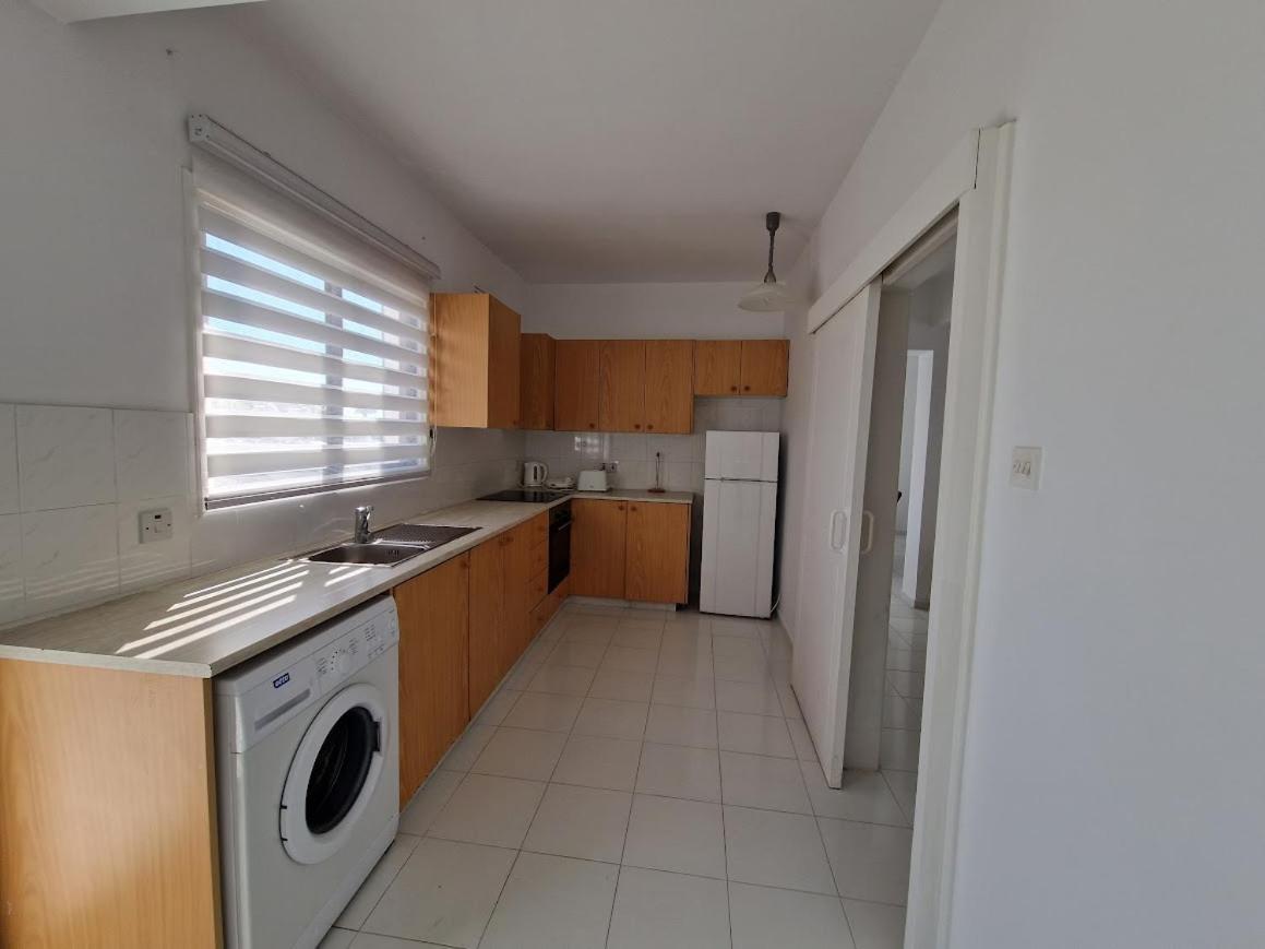 3 Bedroom Apartment, Natalia Centre, By Imh Europe Travel & Tours Apartment *