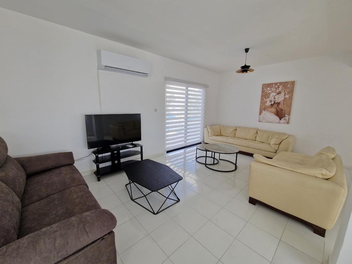 3 Bedroom Apartment, Natalia Centre, By Imh Europe Travel & Tours Apartment Paphos